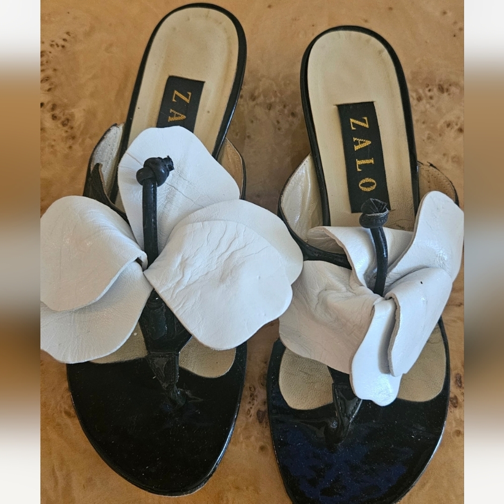 Zalo White Flower Thong Mules with Black Sole